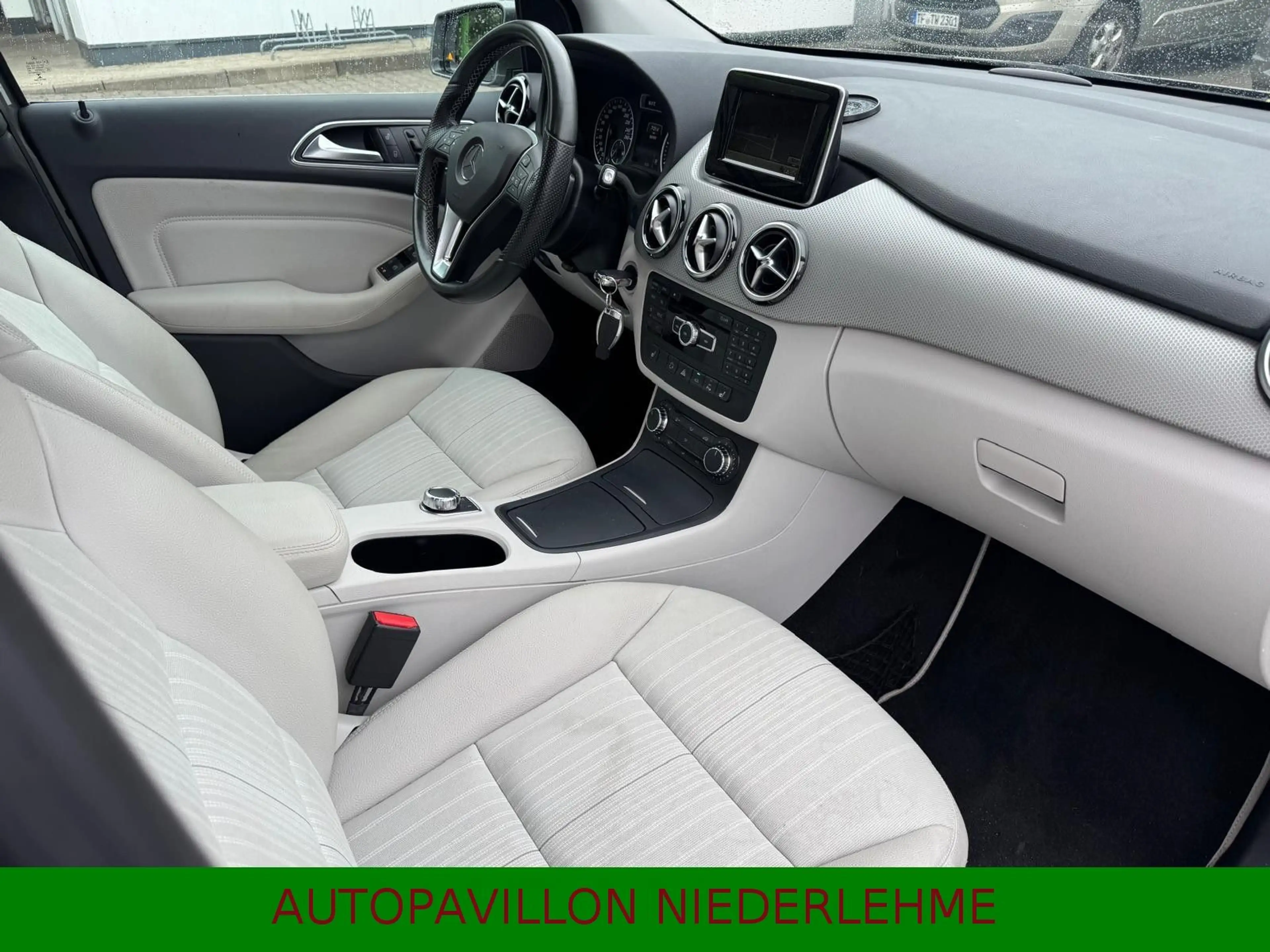 Mercedes-Benz B 200 *Klima*Navi*Totwinkel*Allwetter*HU &Öl Neu* — photo 9