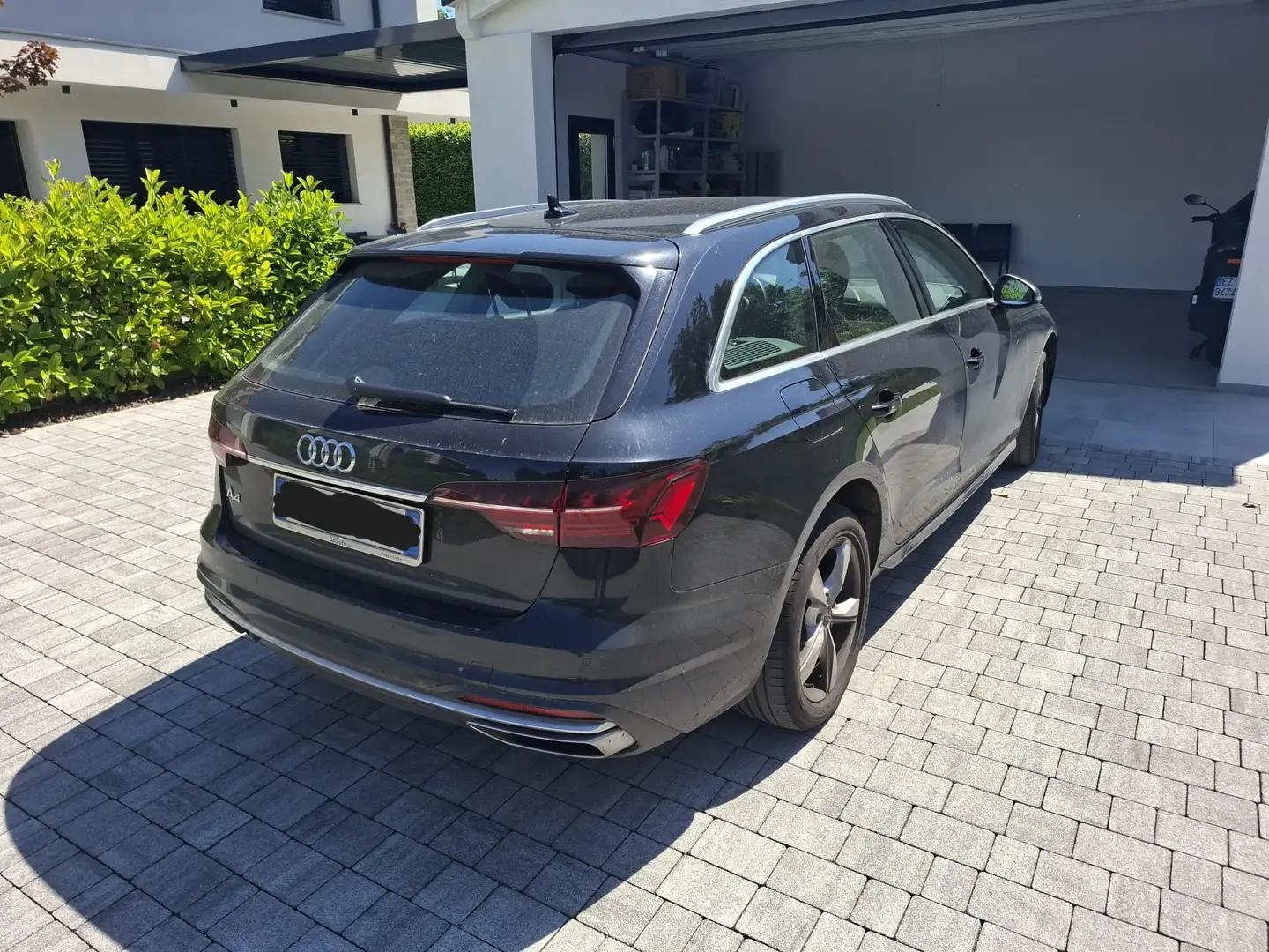 Audi A4 A4 V 2019 Avant 40 2.0 g-tron 170cv s-tronic Černá - 2