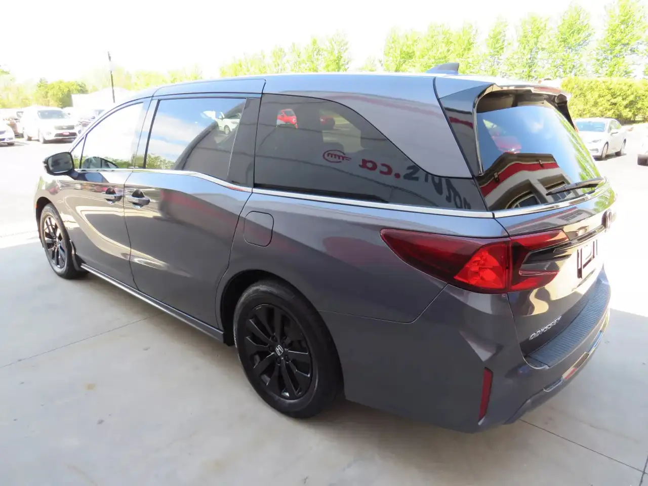 Honda Odyssey снимка Honda Odyssey