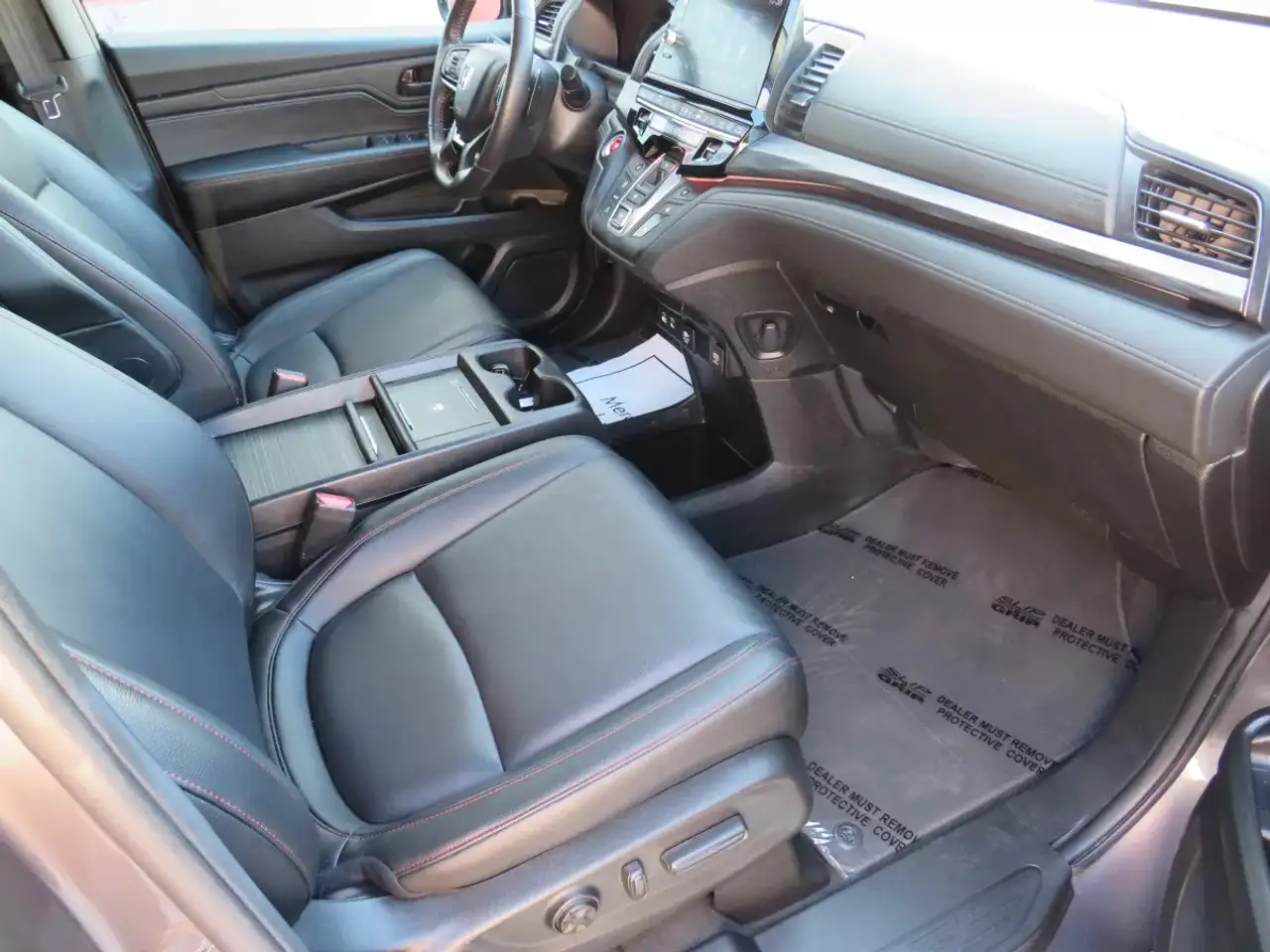 Honda Odyssey снимка Honda Odyssey