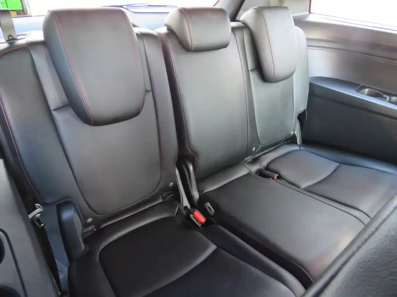 Honda Odyssey снимка Honda Odyssey