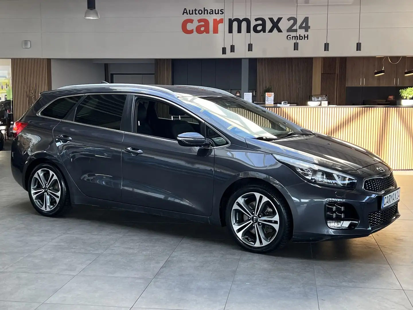 Kia Ceed / cee'd GT-Line Automatik LED AHK Navi Kame Gris - 1