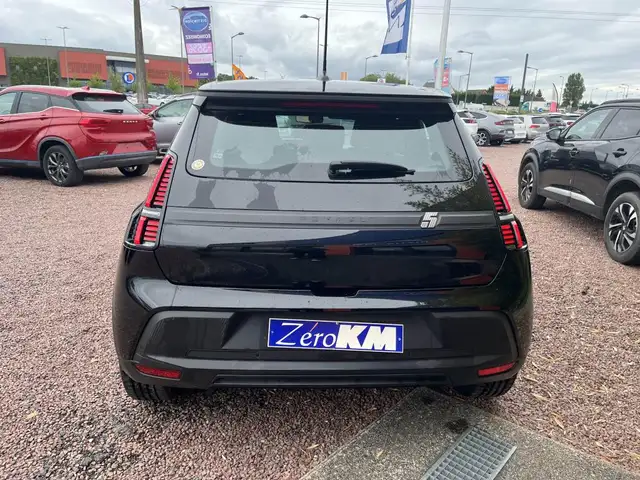 Renault R 5 view 8