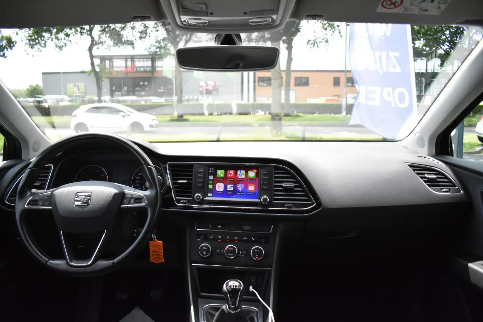 SEAT Leon ST 1.2 TSI Style, APPLE CARPLAY, XENON, SEAT SOUND Negro - 2