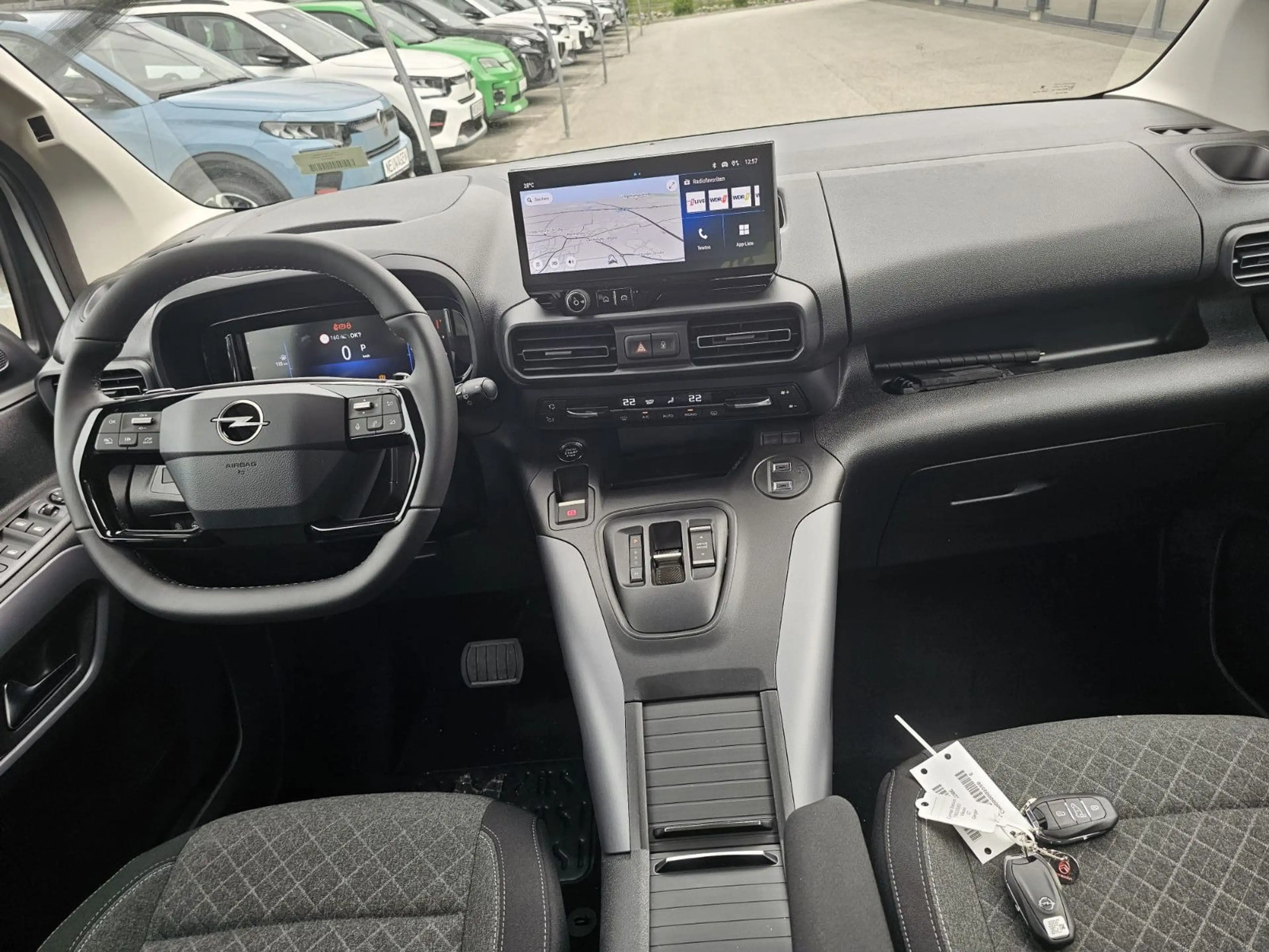 Opel Combo 1.5 Diesel Automatik Edition 5-Sitzer*PKW* — photo 12