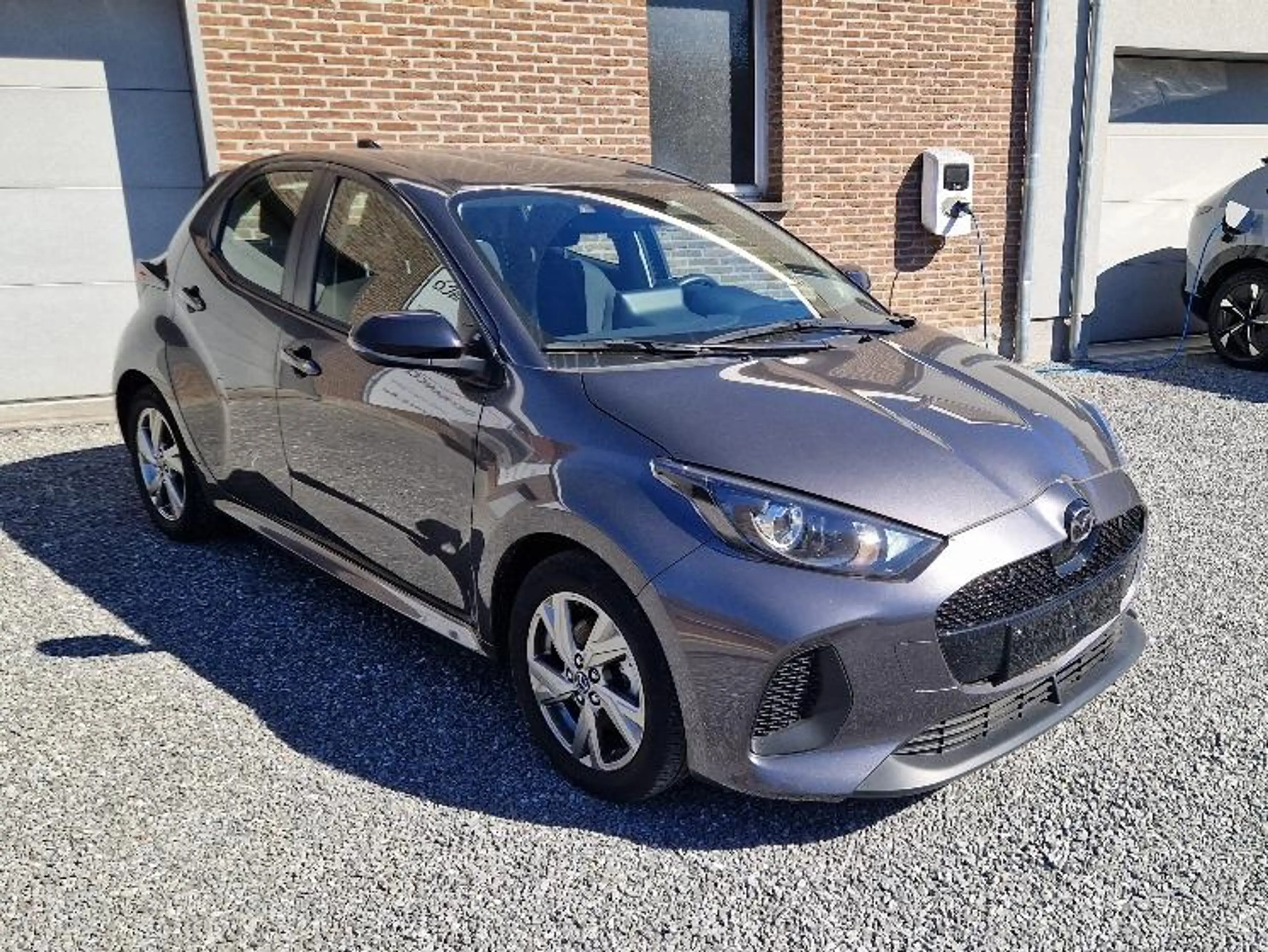 Mazda 2 2 Hybrid 1.5i CVT Exclusive-Line — photo 2