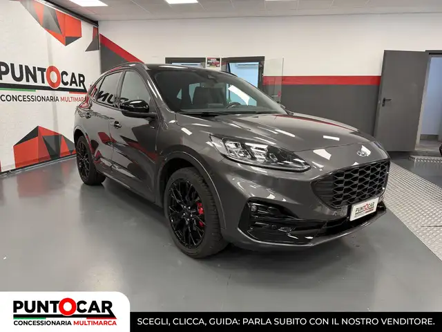 Ford Kuga view 3