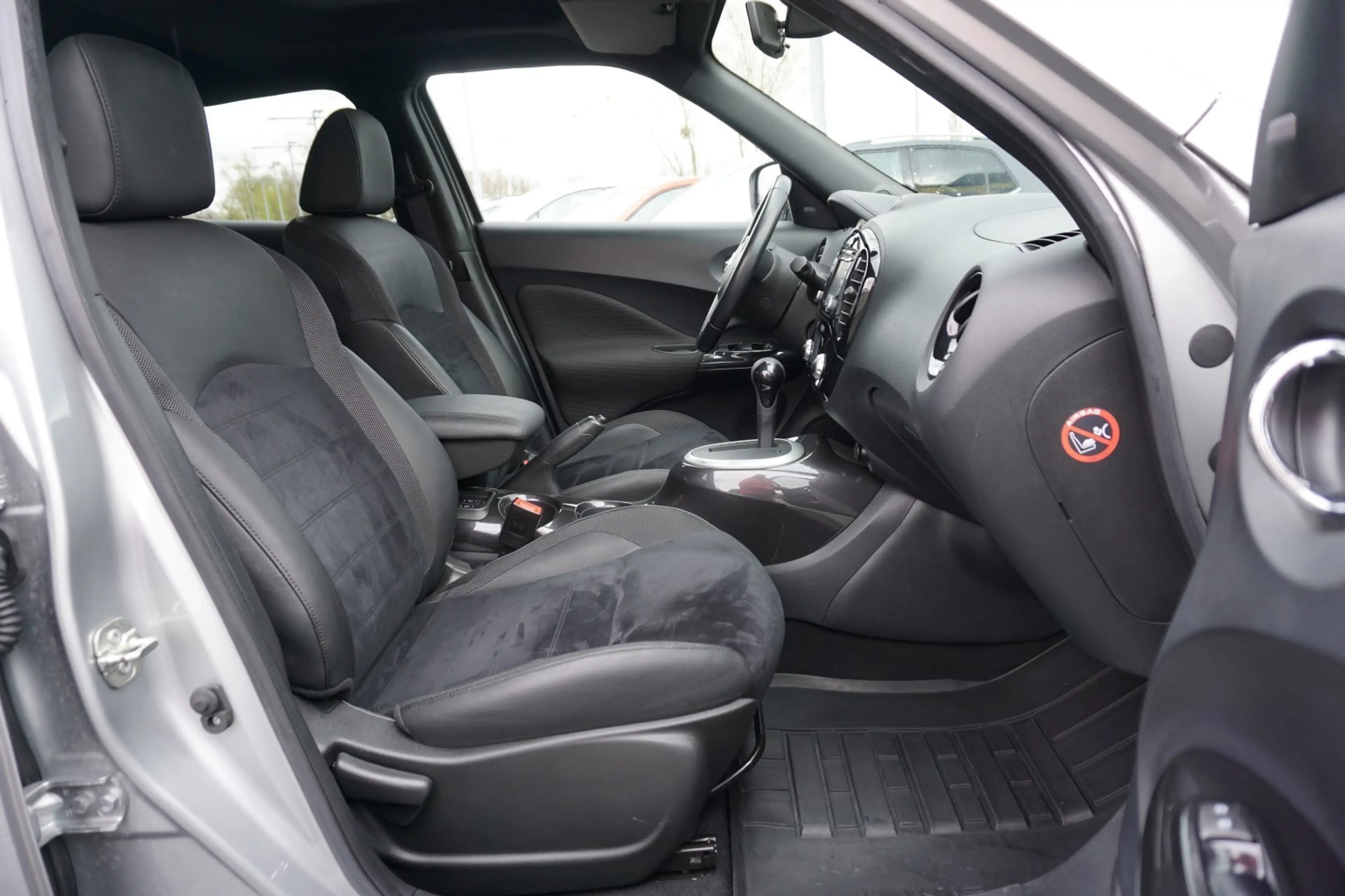 Nissan Juke 1.2 Acenta Sitzheizung Kamera Navi — photo 14