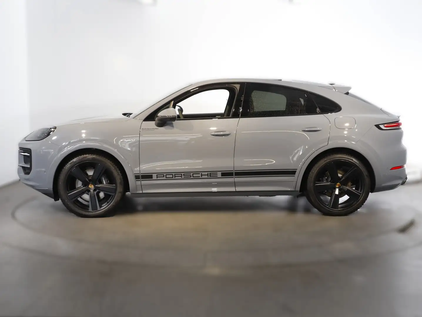 Porsche Cayenne E-Hybrid Coupé Grau - 2