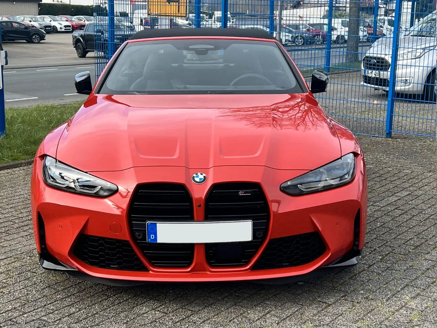 BMW M4 Competition Cabrio 3.0L G83 xDrive FESTPREIS Rot - 2