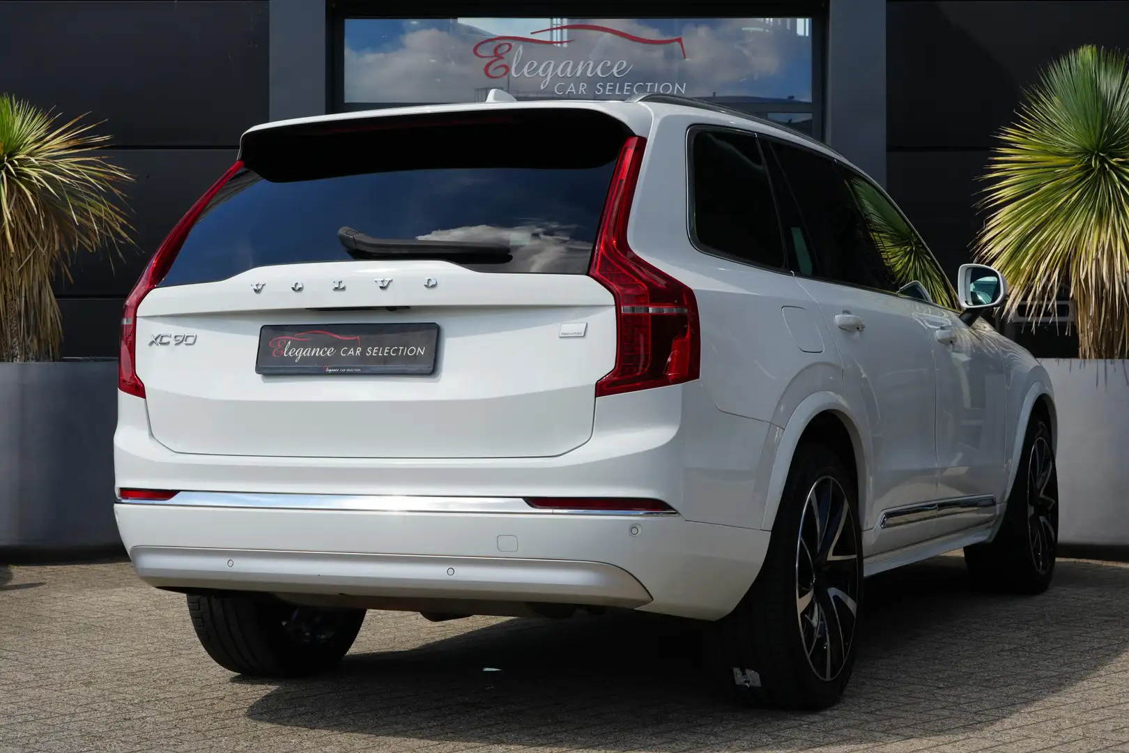 Volvo XC90 2.0 T8 Recharge AWD Inscription 392pk Panoramadak/ Wit - 2