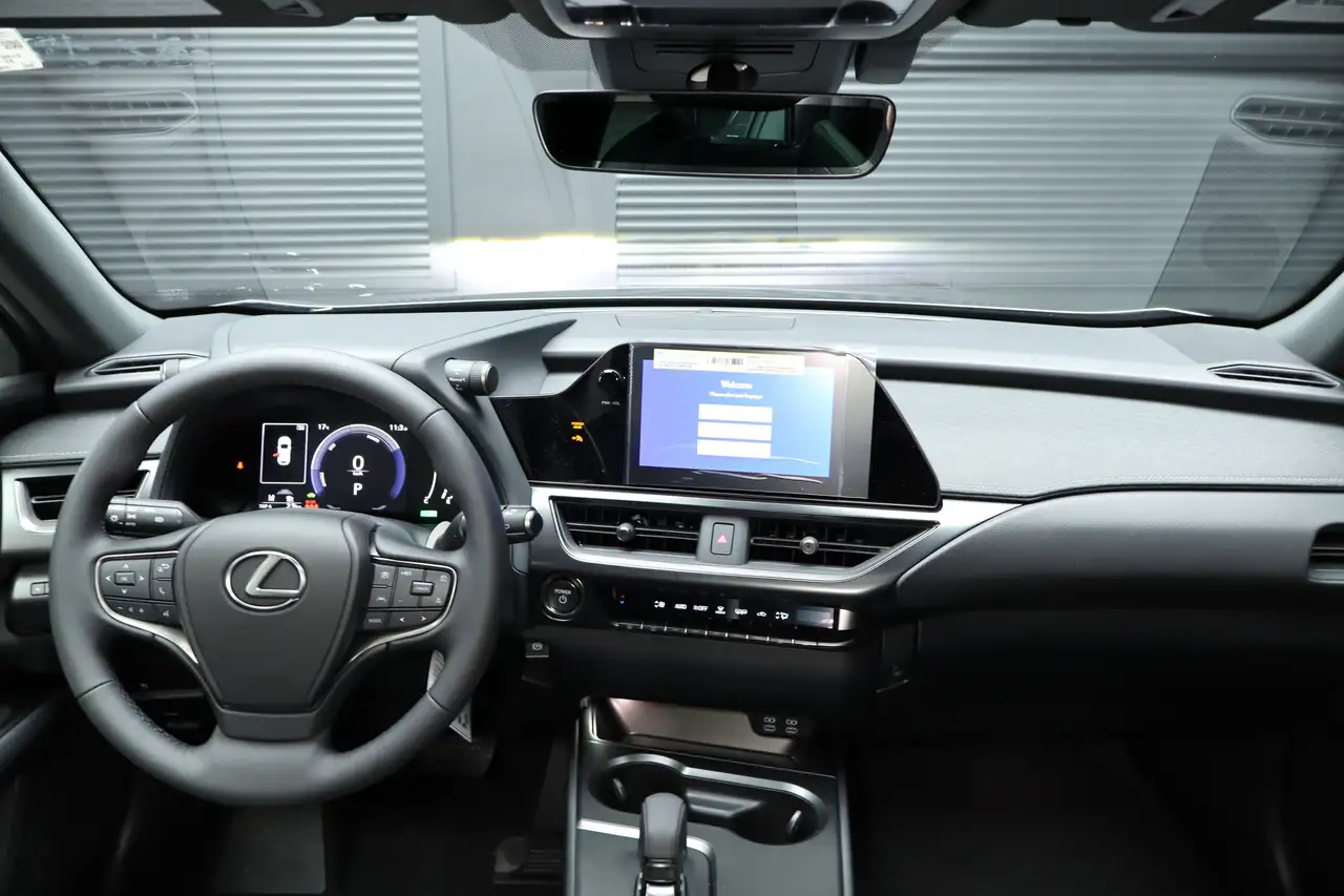 Lexus UX снимка Lexus UX