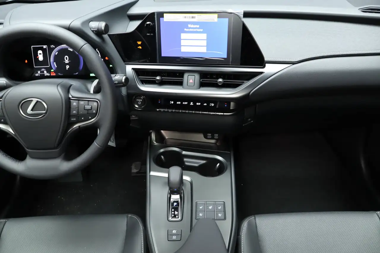Lexus UX снимка Lexus UX