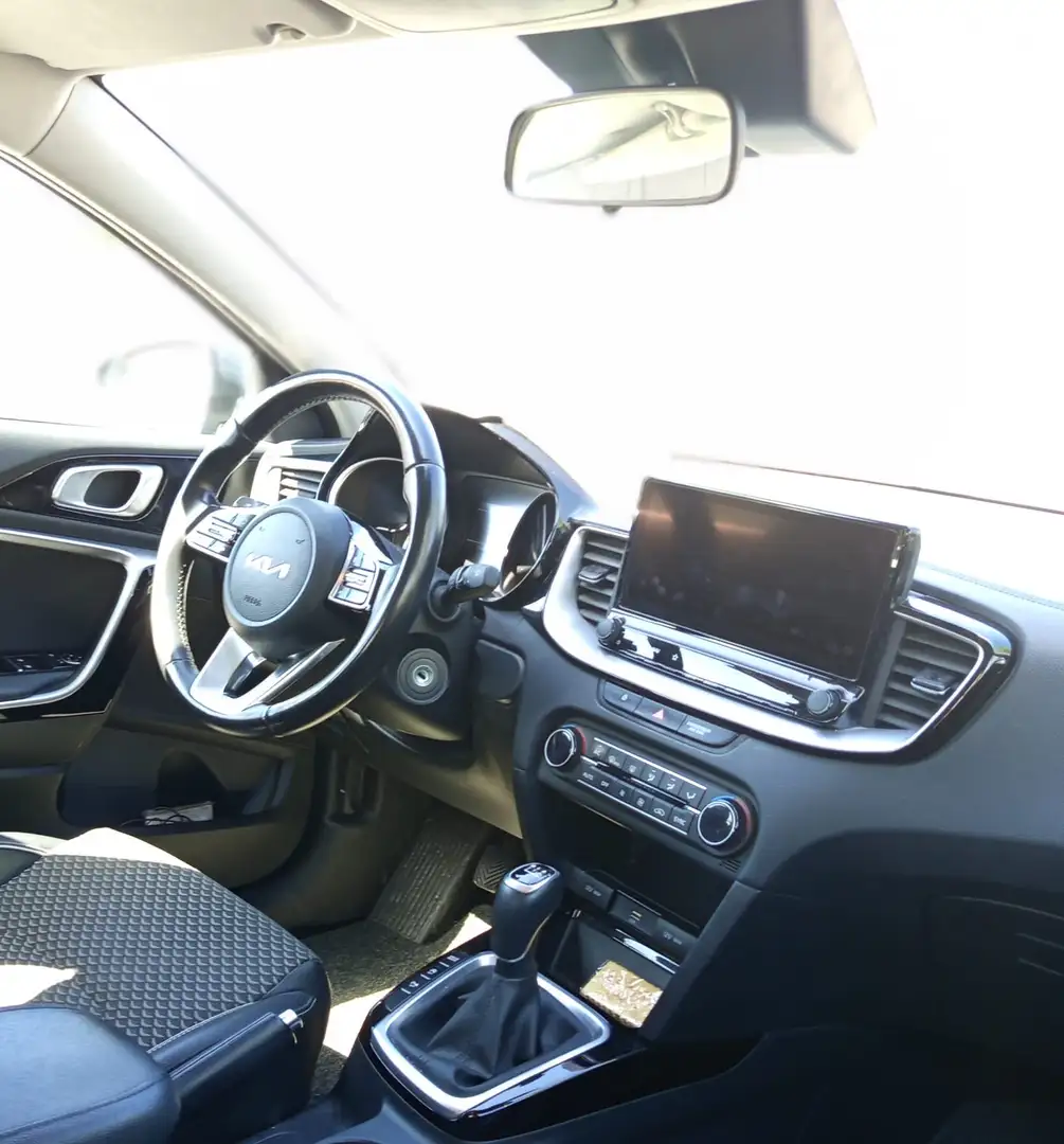 Kia Ceed / cee'd kia xceed 1.6 ibrid diesel - 1