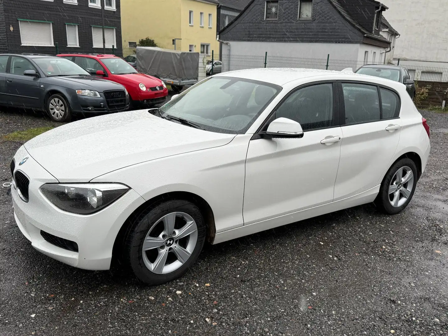BMW 114 1 Limousine 5-trg. 114 d Blanc - 2