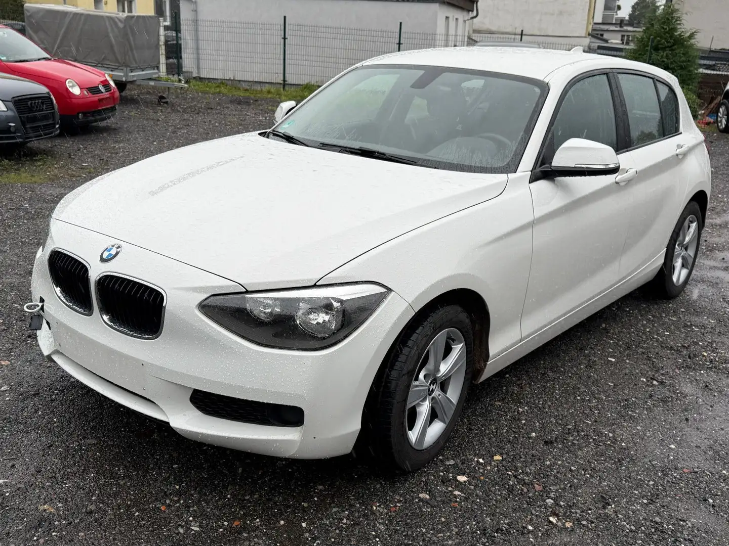 BMW 114 1 Limousine 5-trg. 114 d Blanc - 1