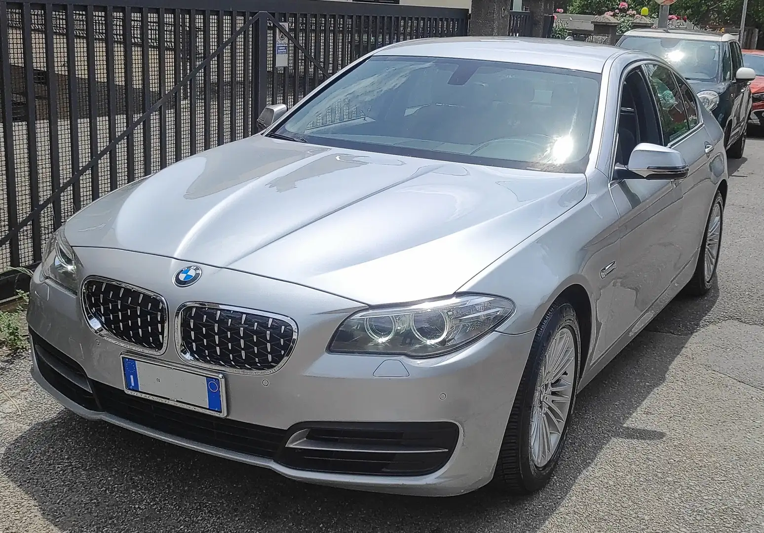 BMW 518 business Šedá - 2