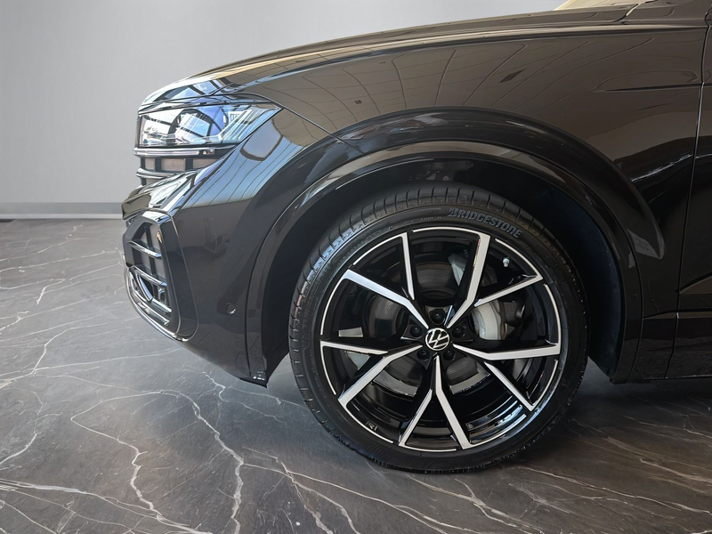 Volkswagen Touareg R-Line 3.0TDI +WANK+STDHZ+AHK+LUFT+ — photo 4