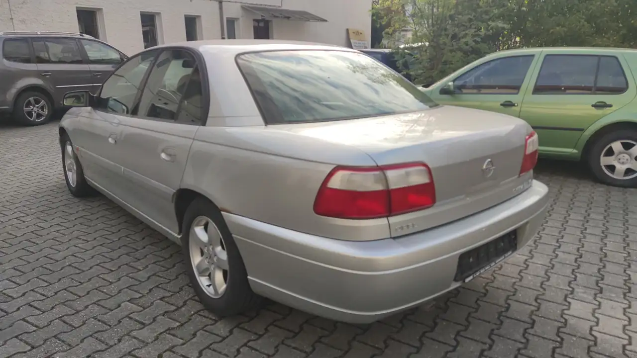Opel Omega 2.5 V6 Elegance Klima ohne TÜV 1.Hand, foto 5