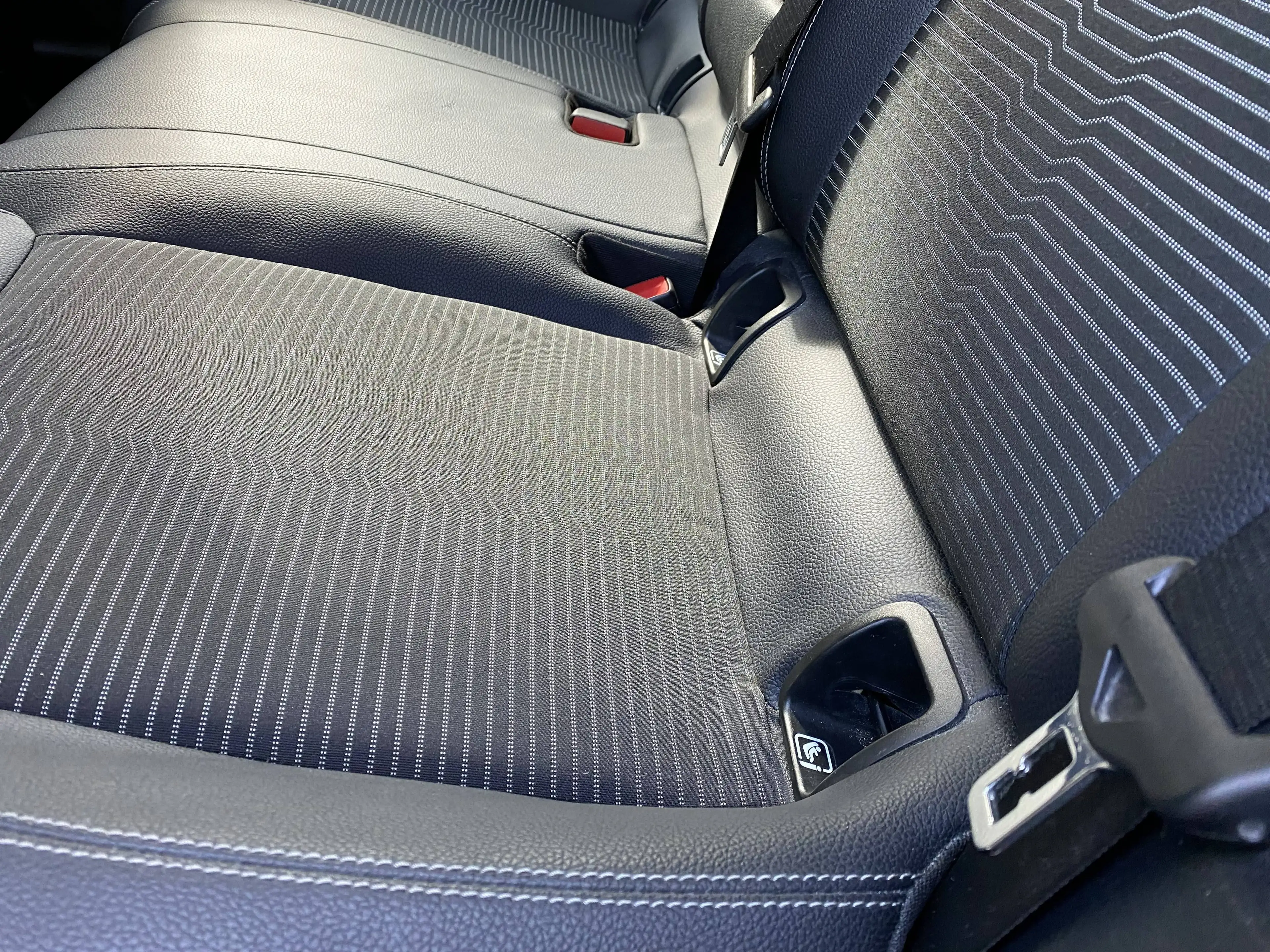 Mercedes-Benz B 220 B 220 4Matic (247.045) — photo 10