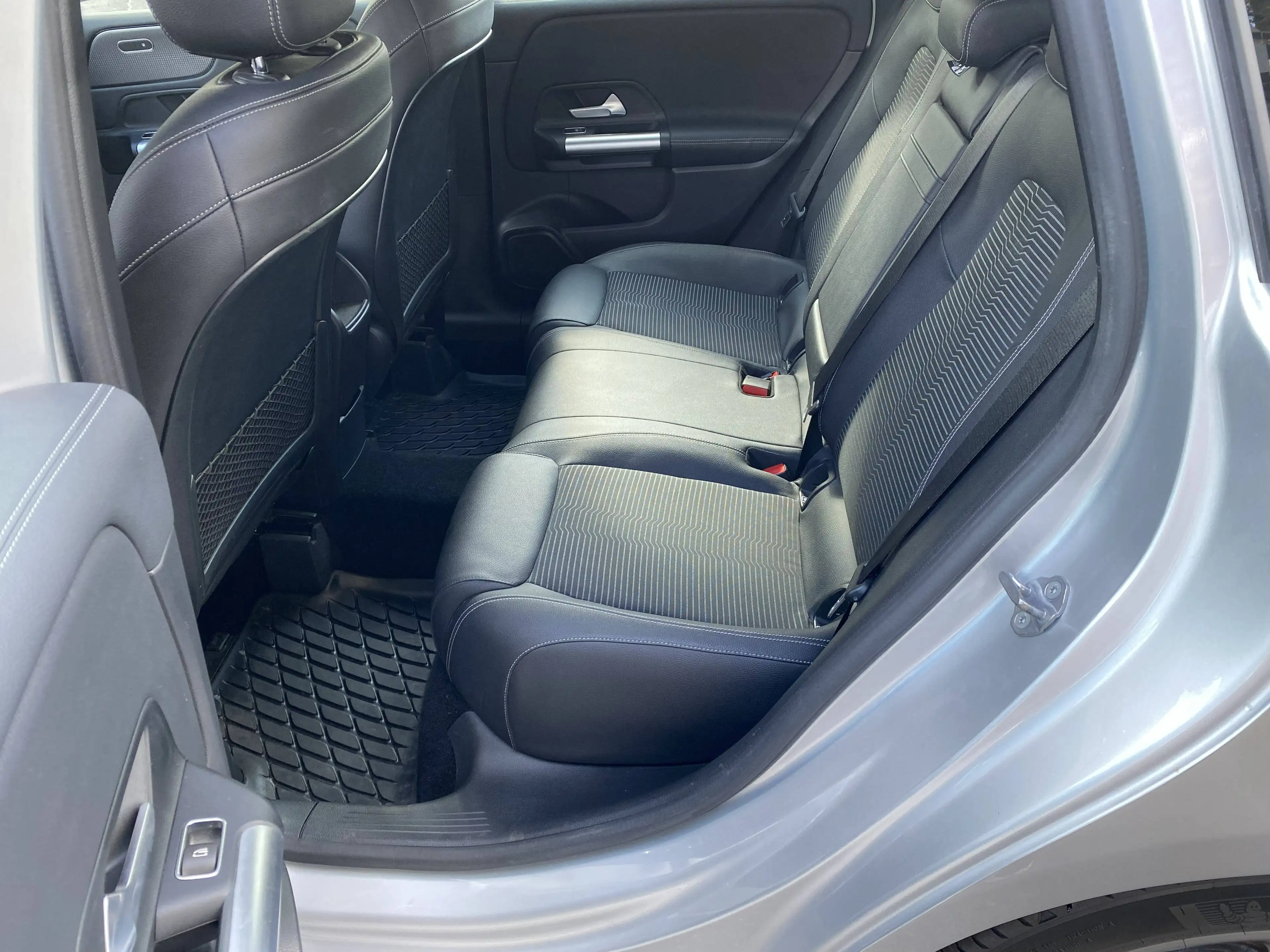 Mercedes-Benz B 220 B 220 4Matic (247.045) — photo 9