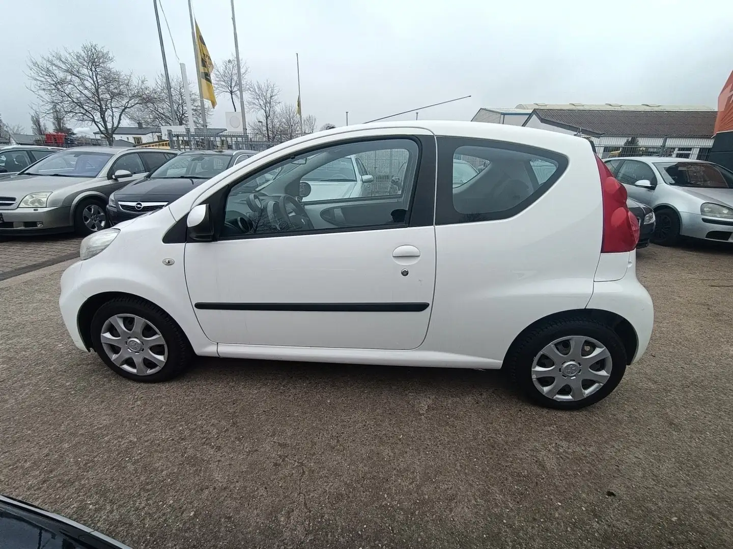 Peugeot 107 Filou/Autom/64Tkm/Klima/ISO Weiß - 2