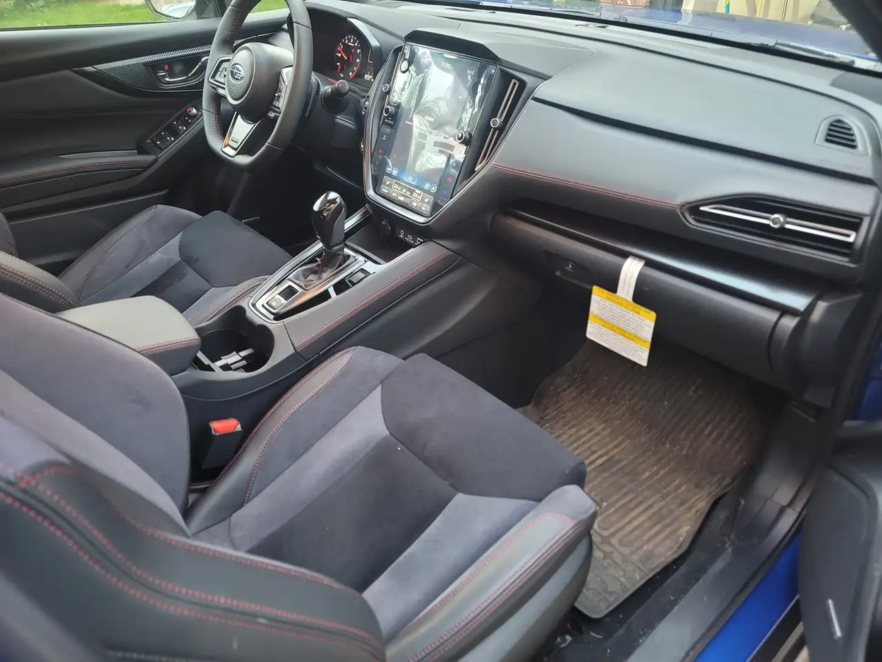 Subaru WRX снимка Subaru WRX