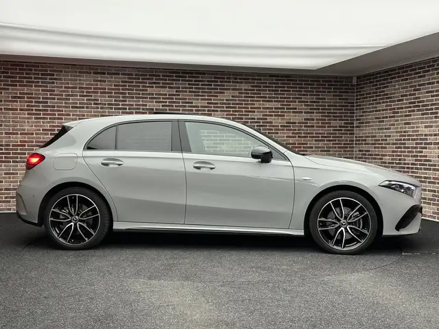 Mercedes-Benz A-Class view 4