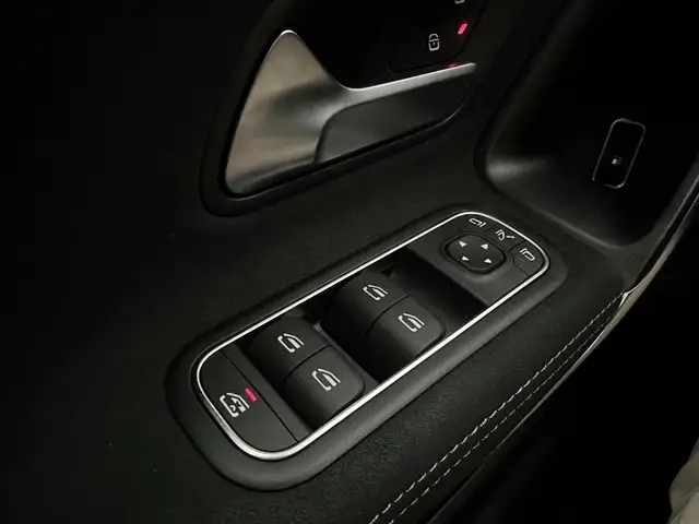 Mercedes-Benz A-Class view 24
