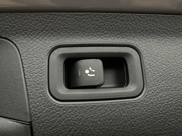 Mercedes-Benz A-Class view 21