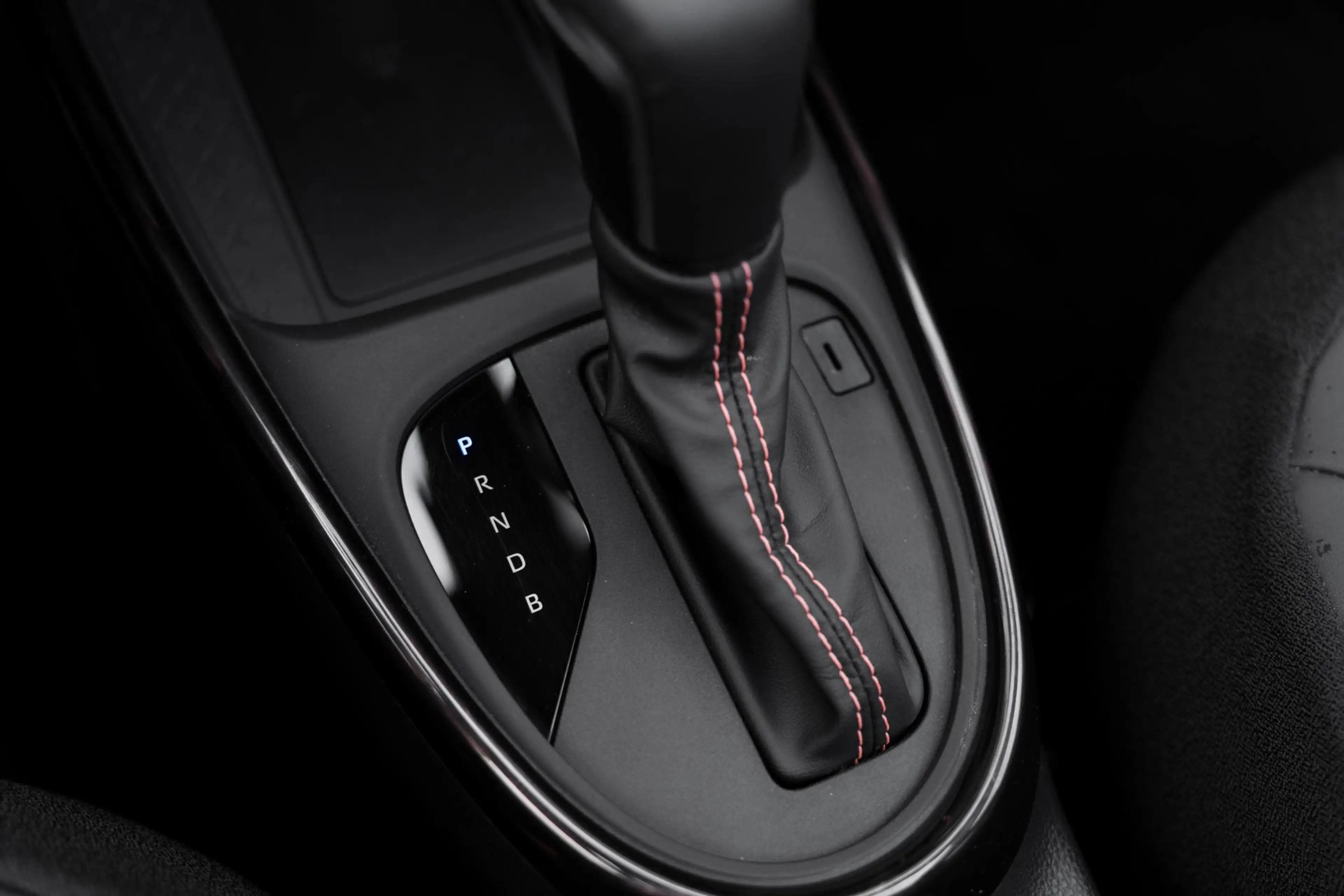Toyota Aygo X Hybrid 115 envy — photo 20