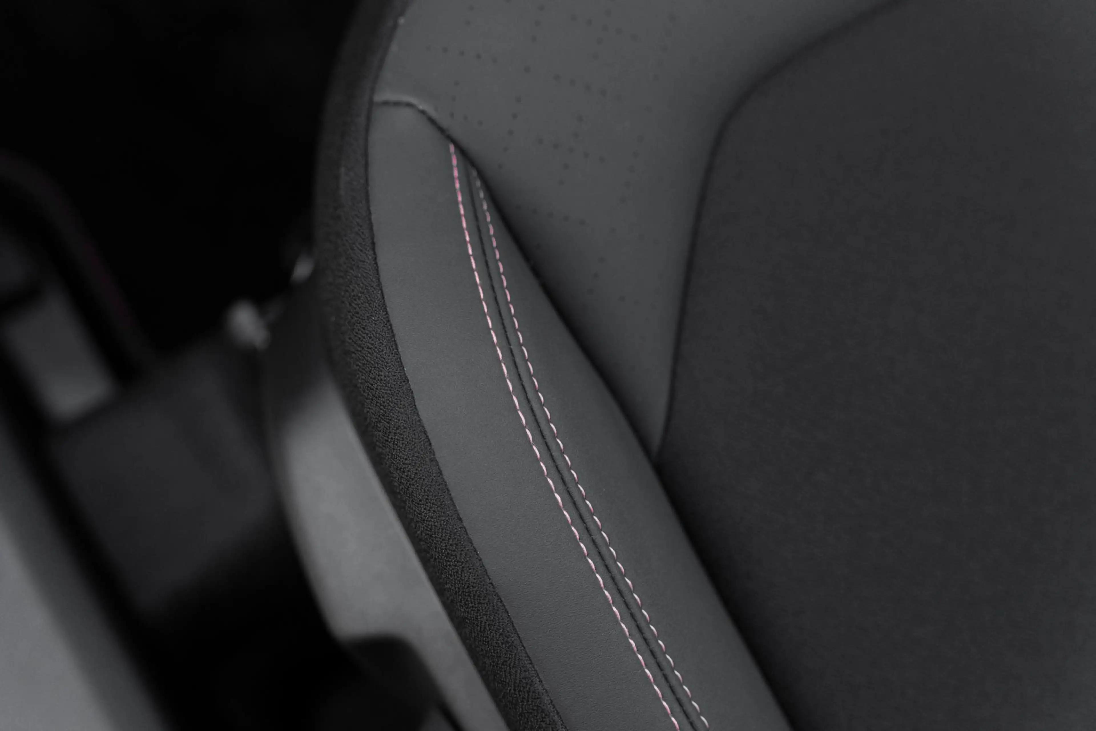 Toyota Aygo X Hybrid 115 envy — photo 14
