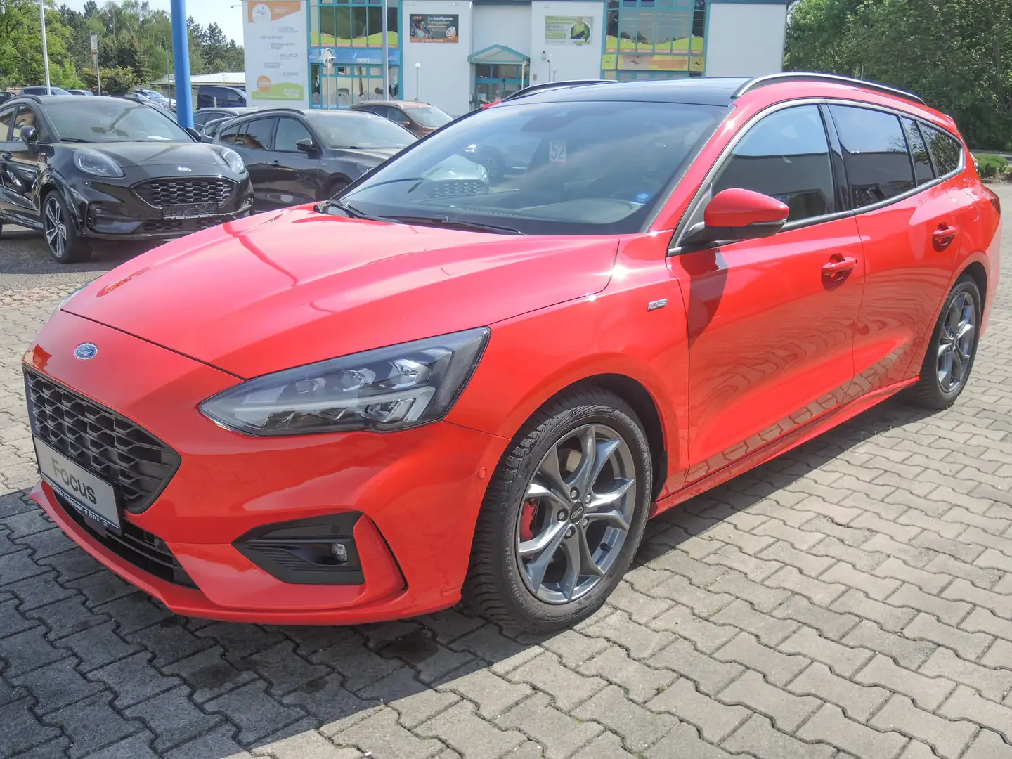Ford Focus ST-Line X*Auto*LED*Navi*iACC*Pano*WinterPaket* Rot - 1