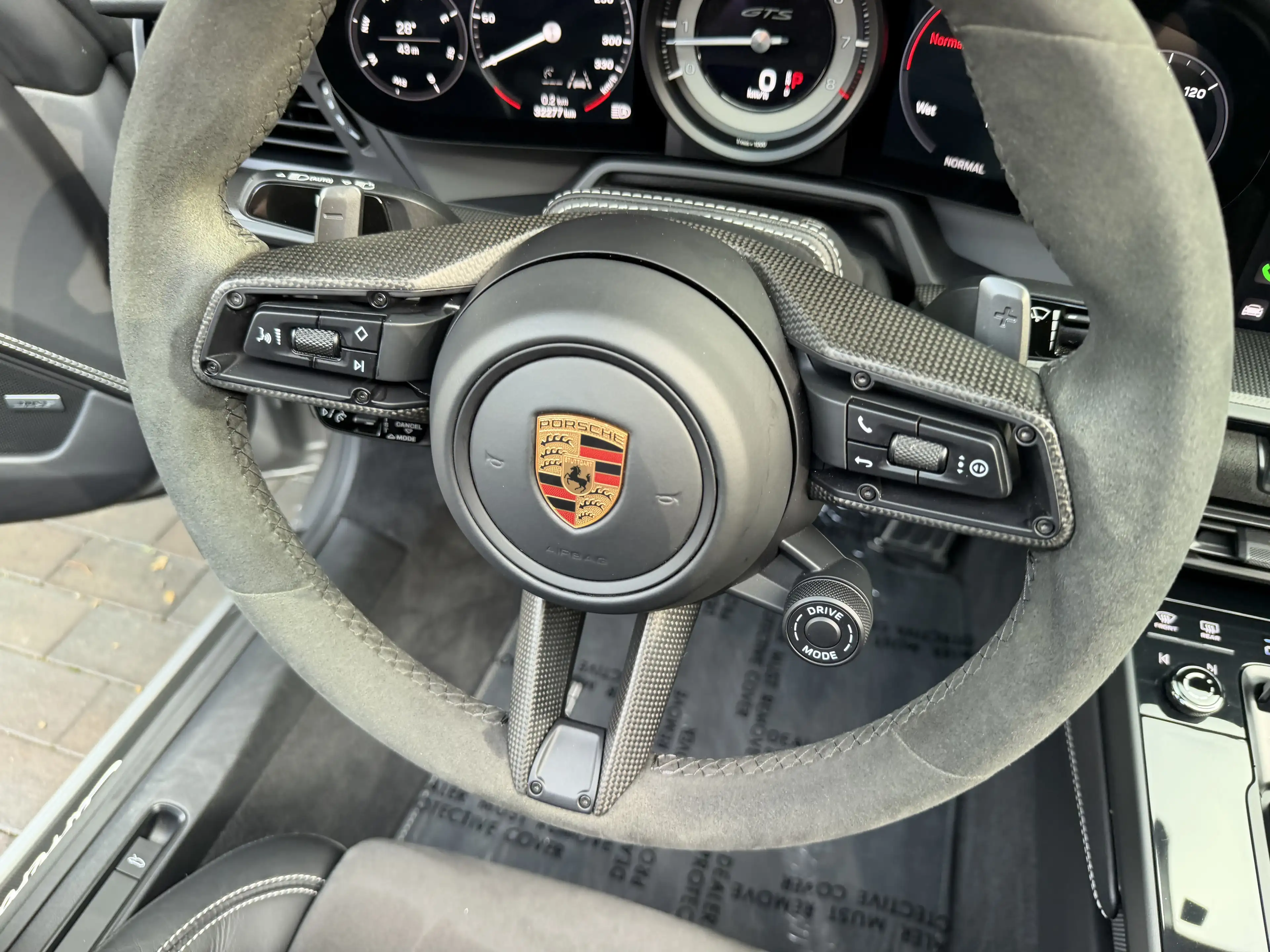 Porsche 992 .1 Carrera 4 GTS Cabriolet PDK / 1ste lak / 1 eigenaar / Topstaat! — photo 36