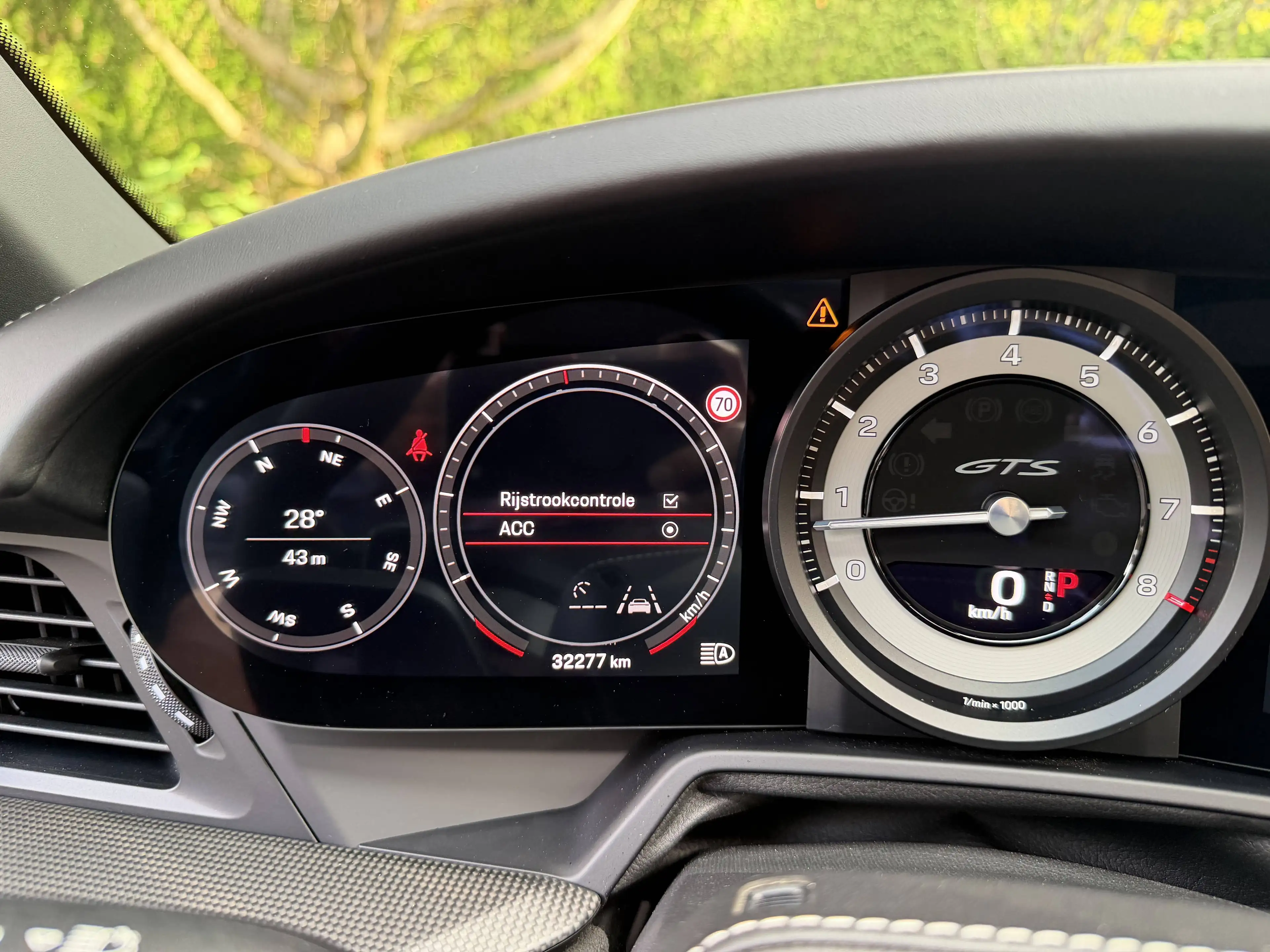 Porsche 992 .1 Carrera 4 GTS Cabriolet PDK / 1ste lak / 1 eigenaar / Topstaat! — photo 39