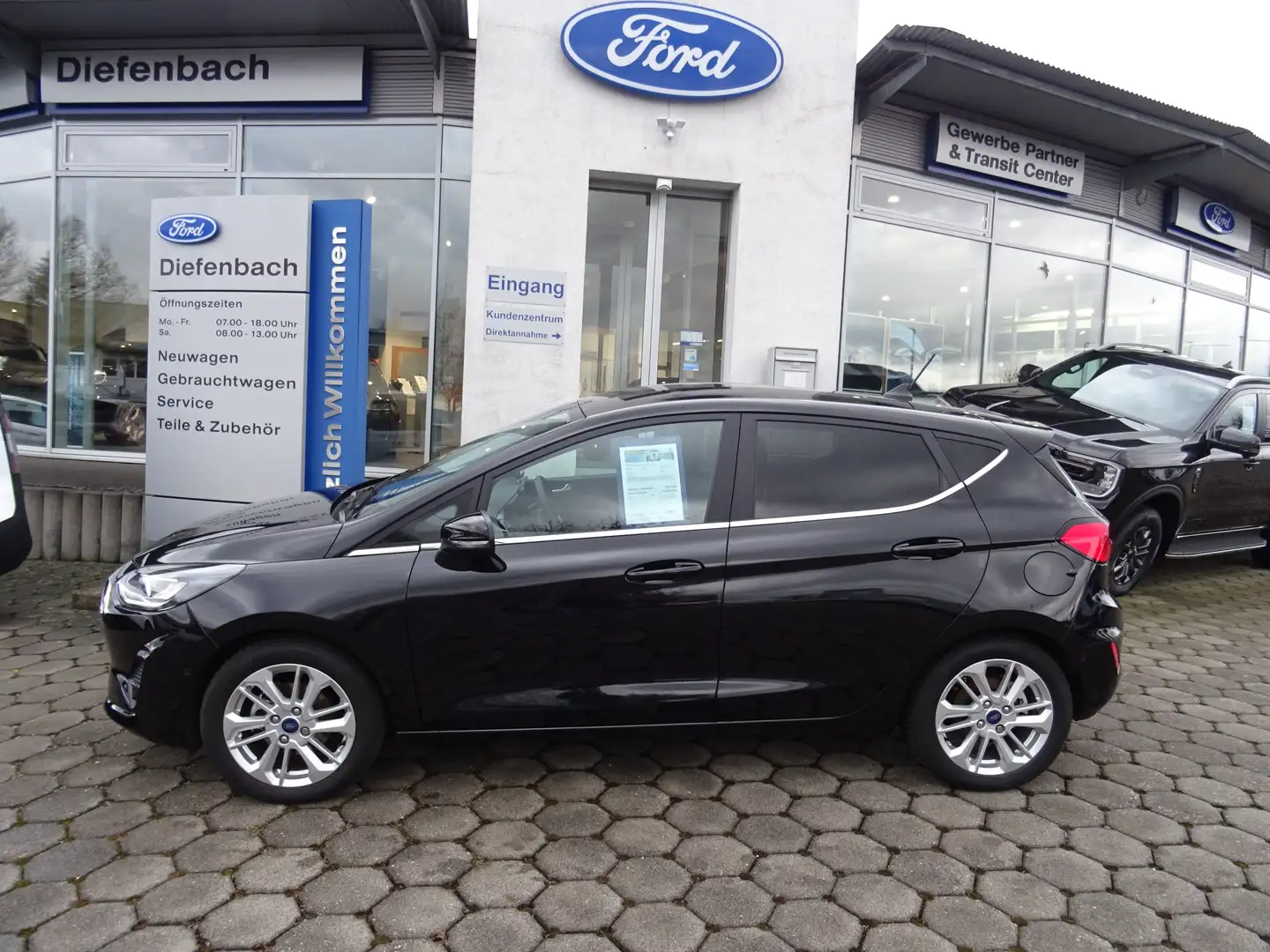 Ford Fiesta 1.0 Ecoboost Titanium Autom. Navi+Acc+Winterpaket Nero - 2