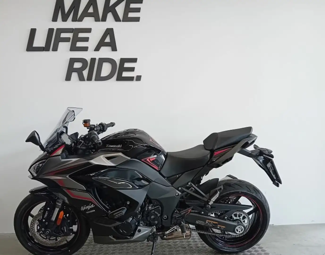 Kawasaki Ninja 1000SX Noir - 2