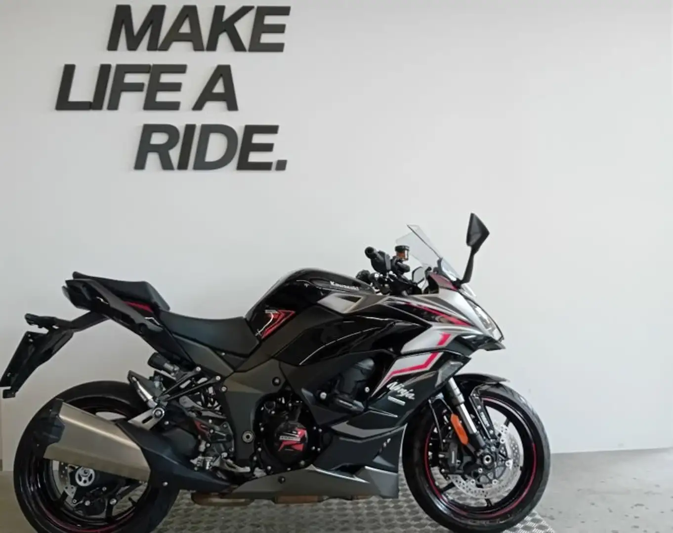 Kawasaki Ninja 1000SX Noir - 1