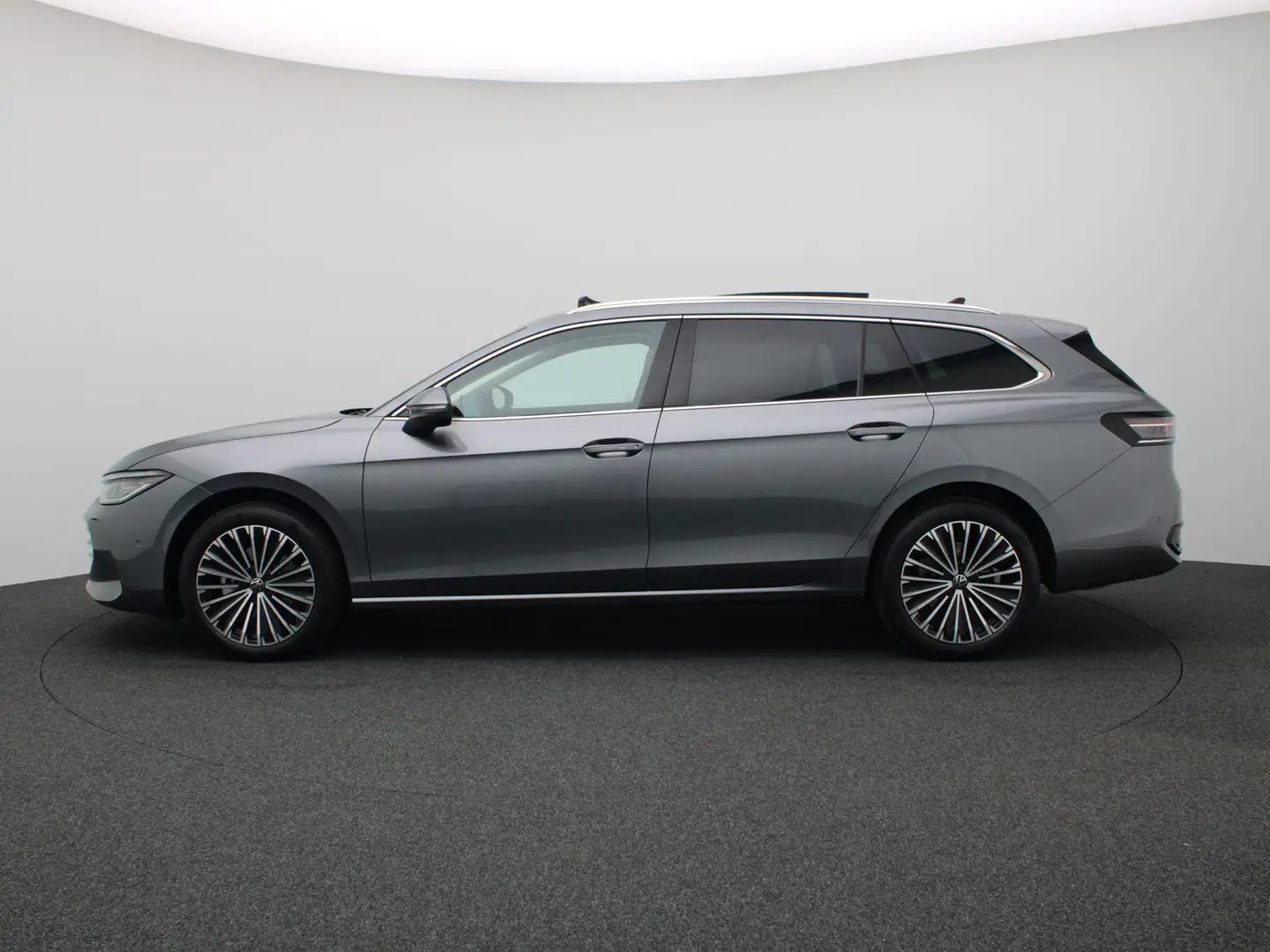 Volkswagen Passat Variant 1.5 eTSI Elegance Business 150PK DSG Pano-Schuifda Grijs - 2