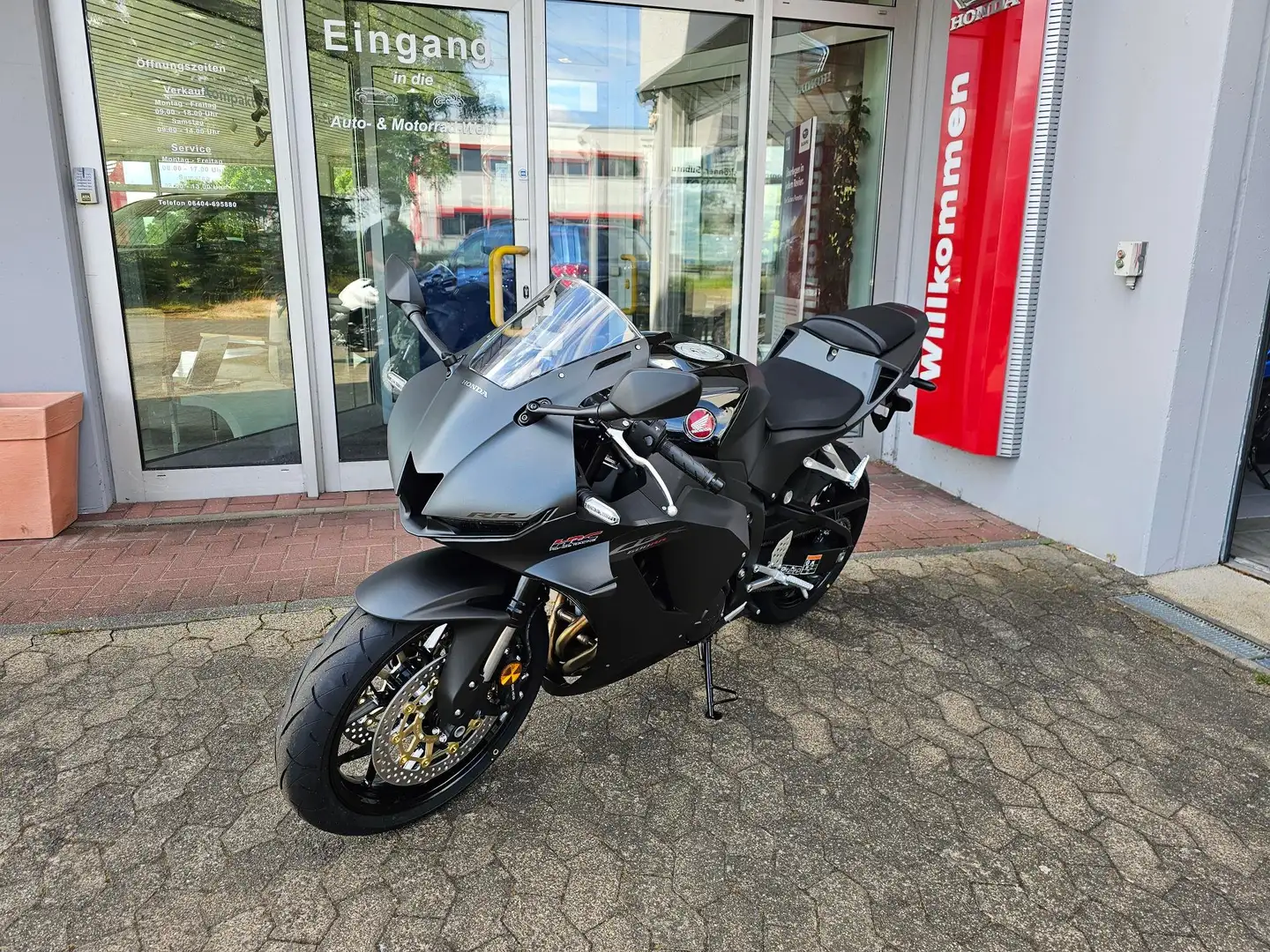 Honda CBR 600 RR Black - 1