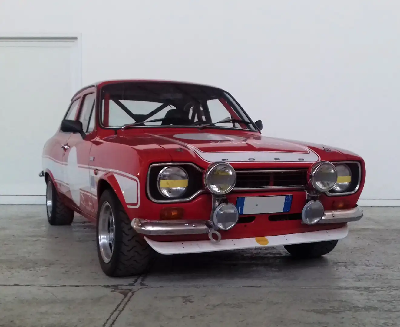 Ford Escort RS 2000 MK1 Rood - 1