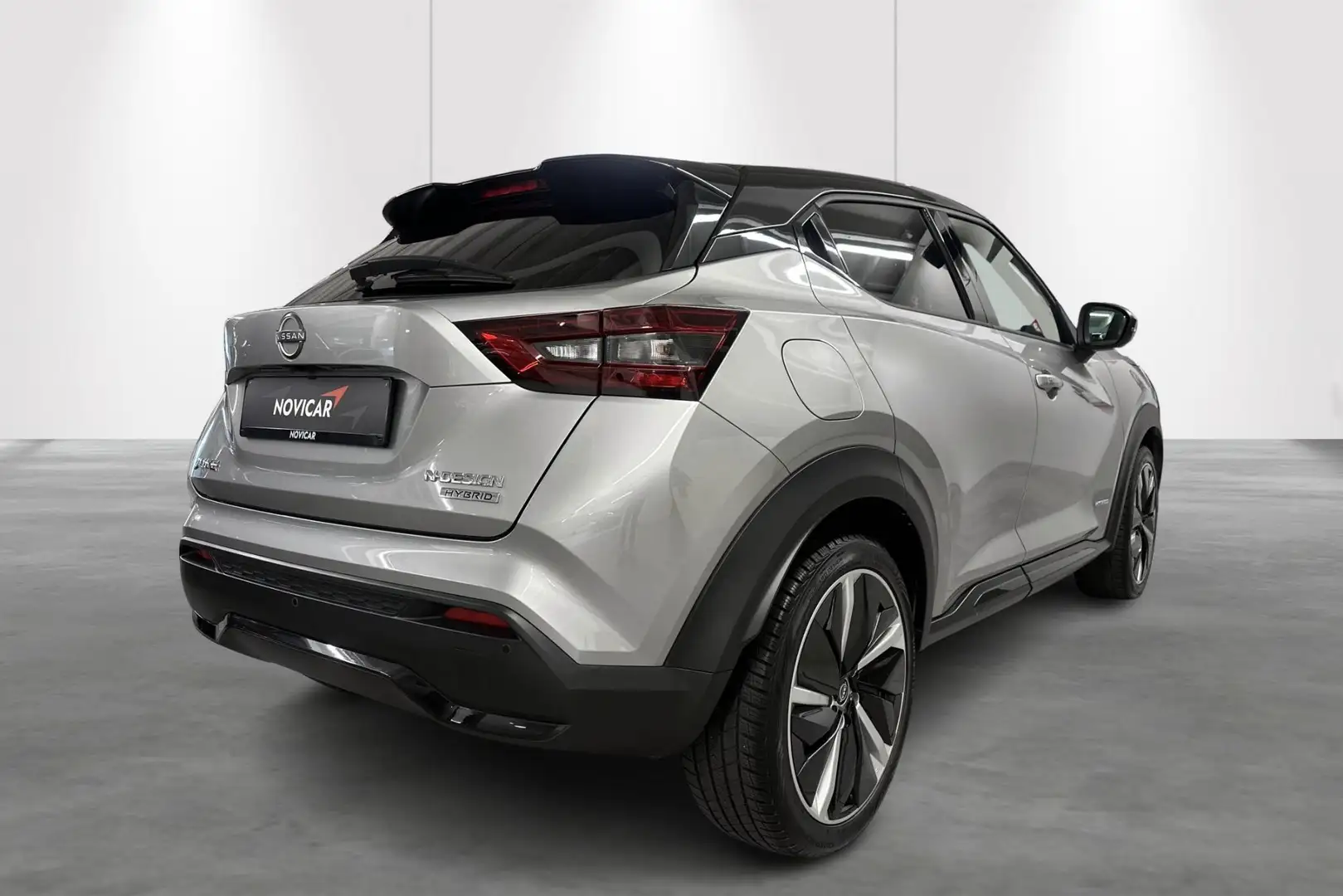 Nissan Juke 1.6 Hybrid 145 N-Design Zilver - 2