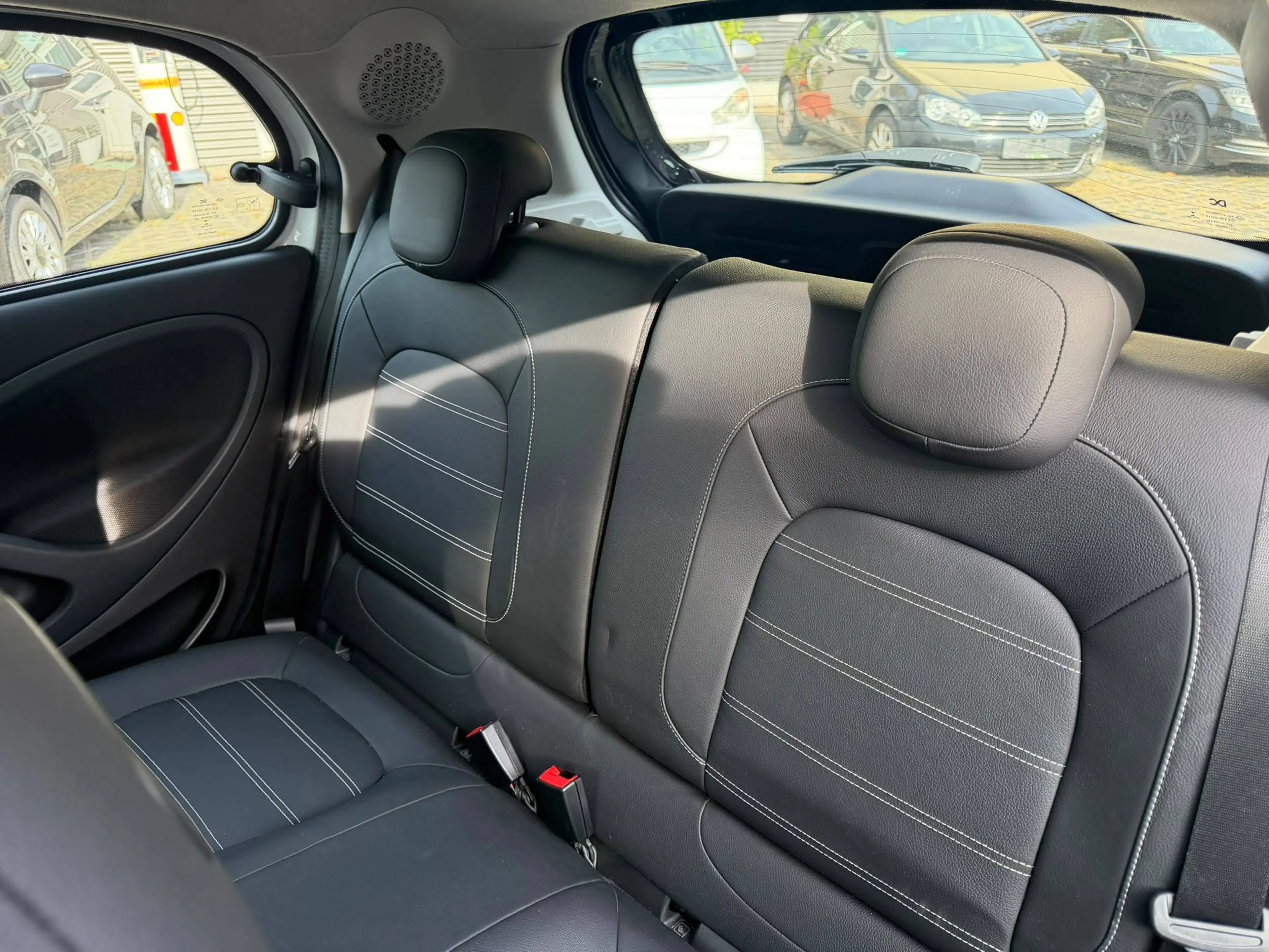 smart forFour Prime Automatik SHZ Leder Rückfahrkamera — photo 11