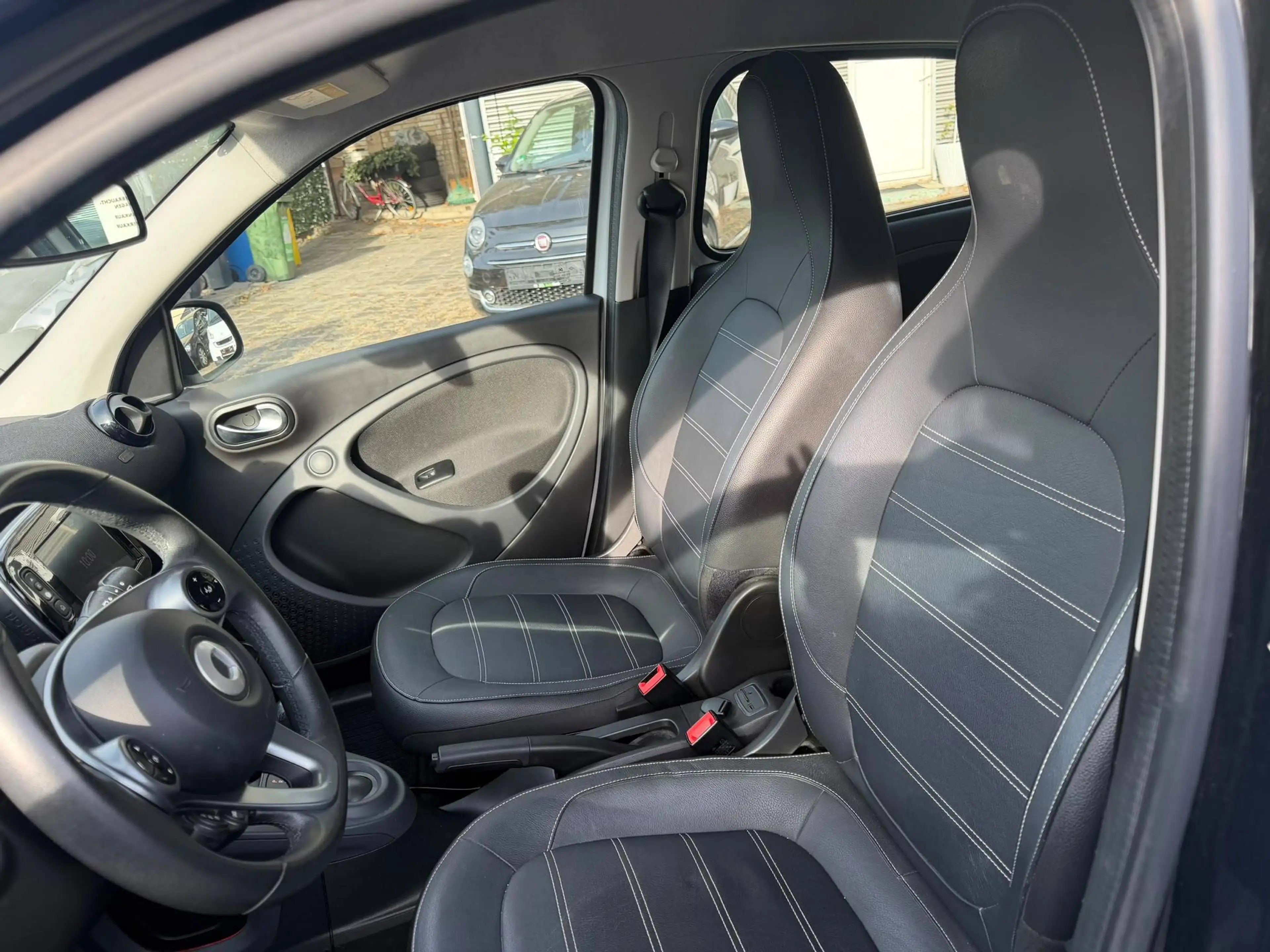 smart forFour Prime Automatik SHZ Leder Rückfahrkamera — photo 8