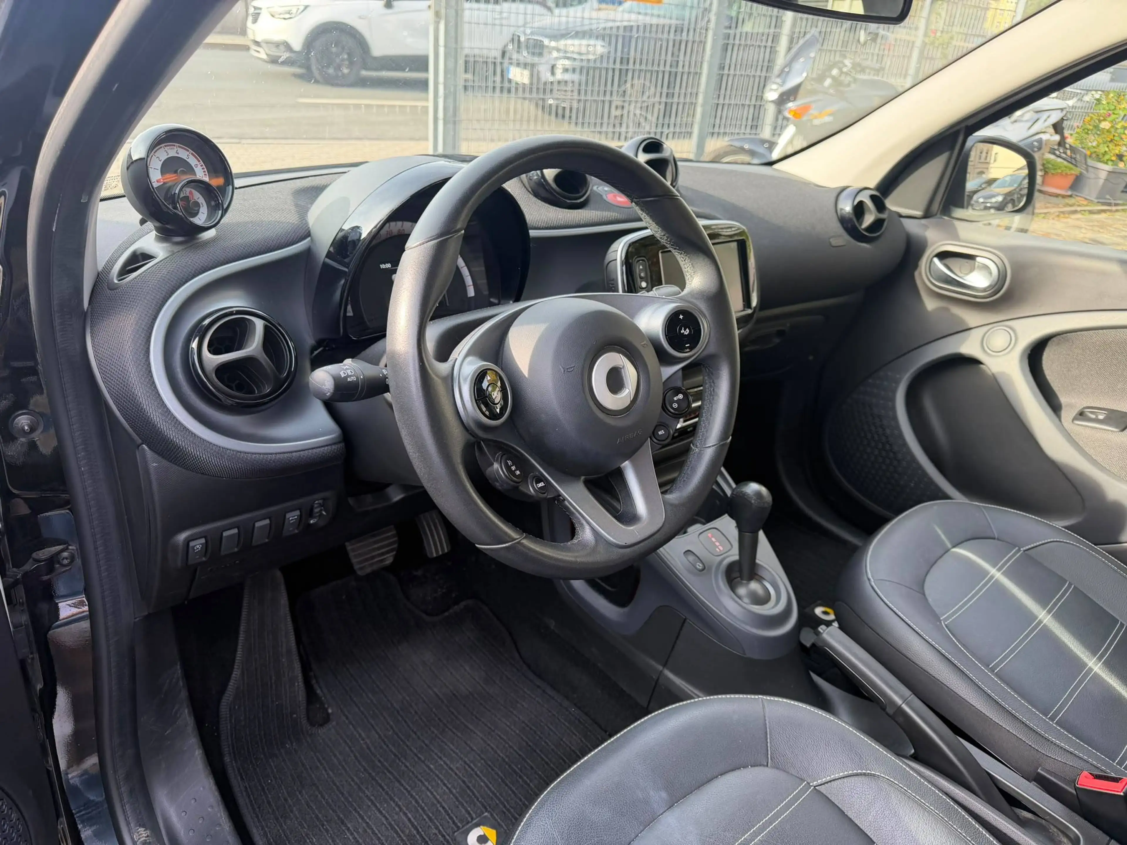 smart forFour Prime Automatik SHZ Leder Rückfahrkamera — photo 7