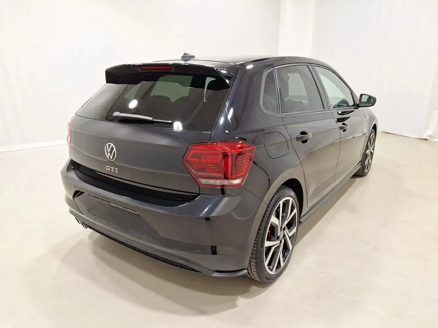 Volkswagen Polo Polo 2.0 TSI DSG GTI Schwarz - 2