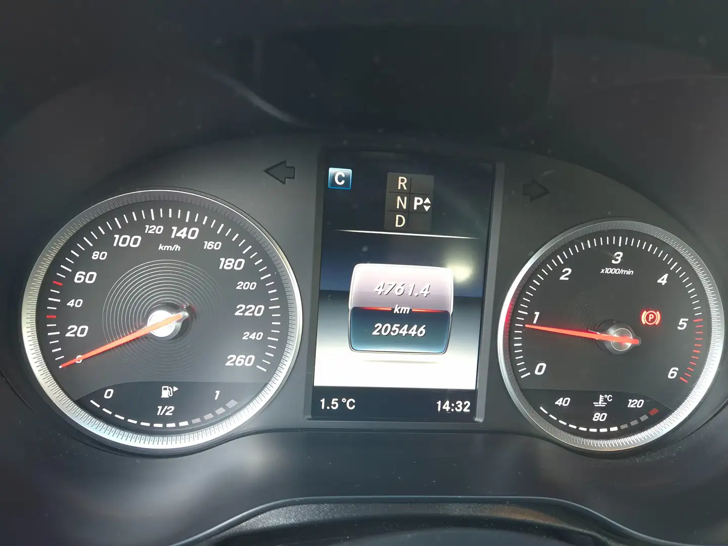 Mercedes-Benz 180 Limousine Grau - 1