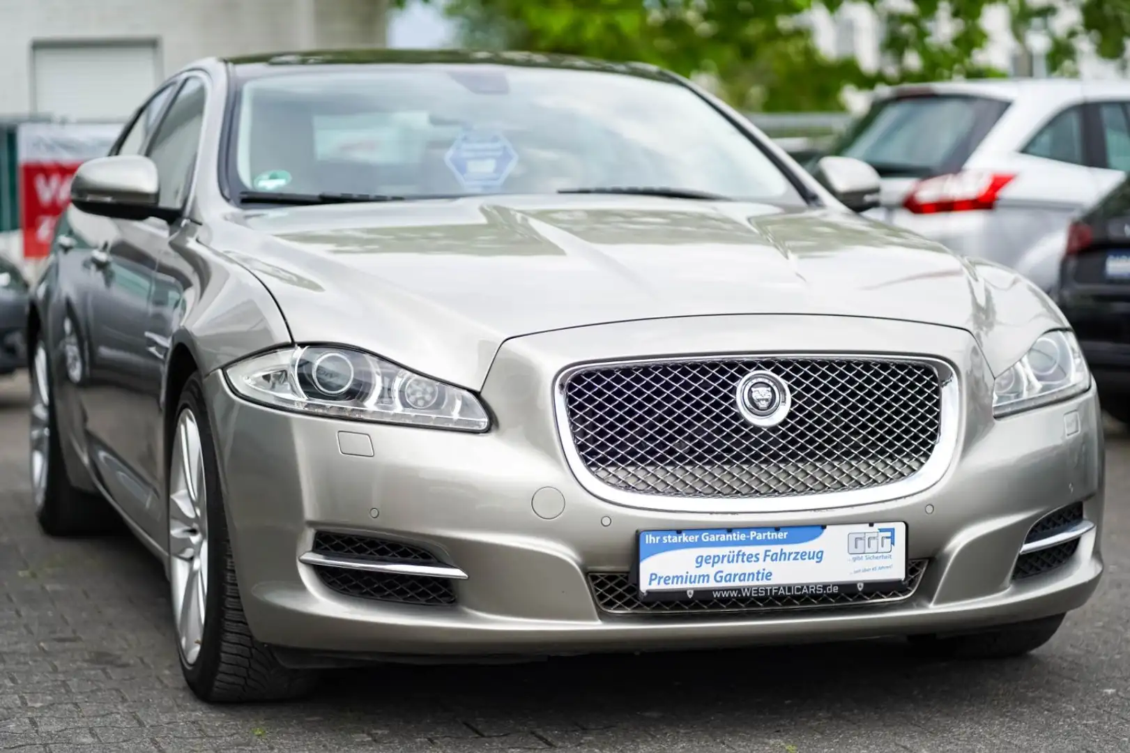 Jaguar XJ Premium Luxury KeylessGo Kamera VirtualCockp. Oro - 1