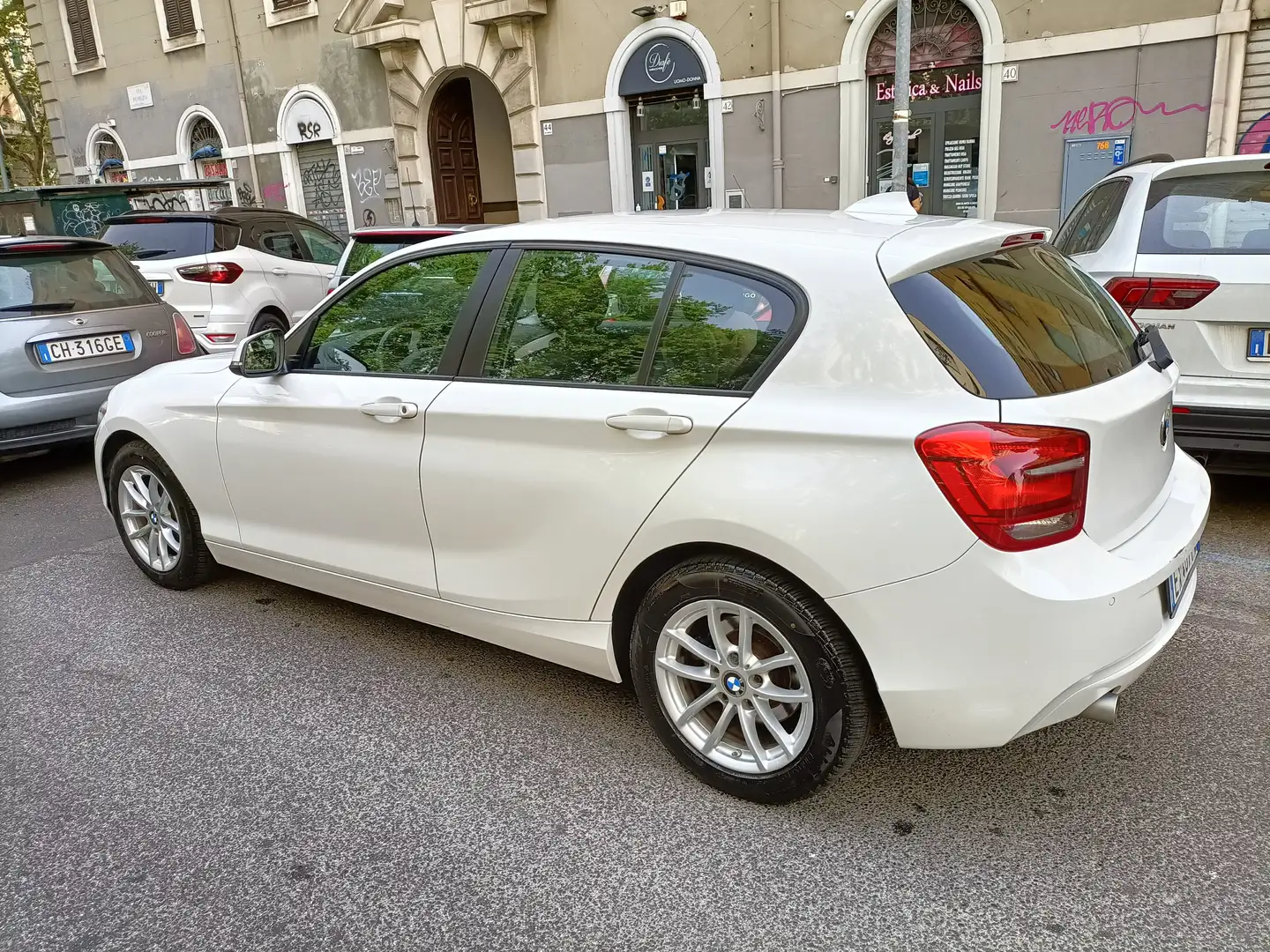 BMW 118 118d 5p Unique Bianco - 2