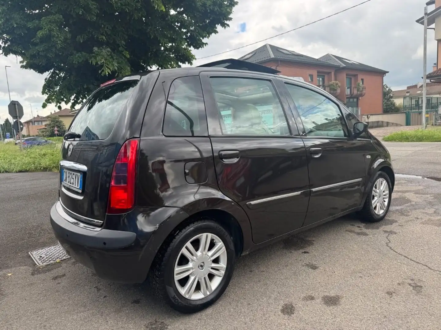 Lancia MUSA 1.3 Multijet 16V Oro Maro - 2